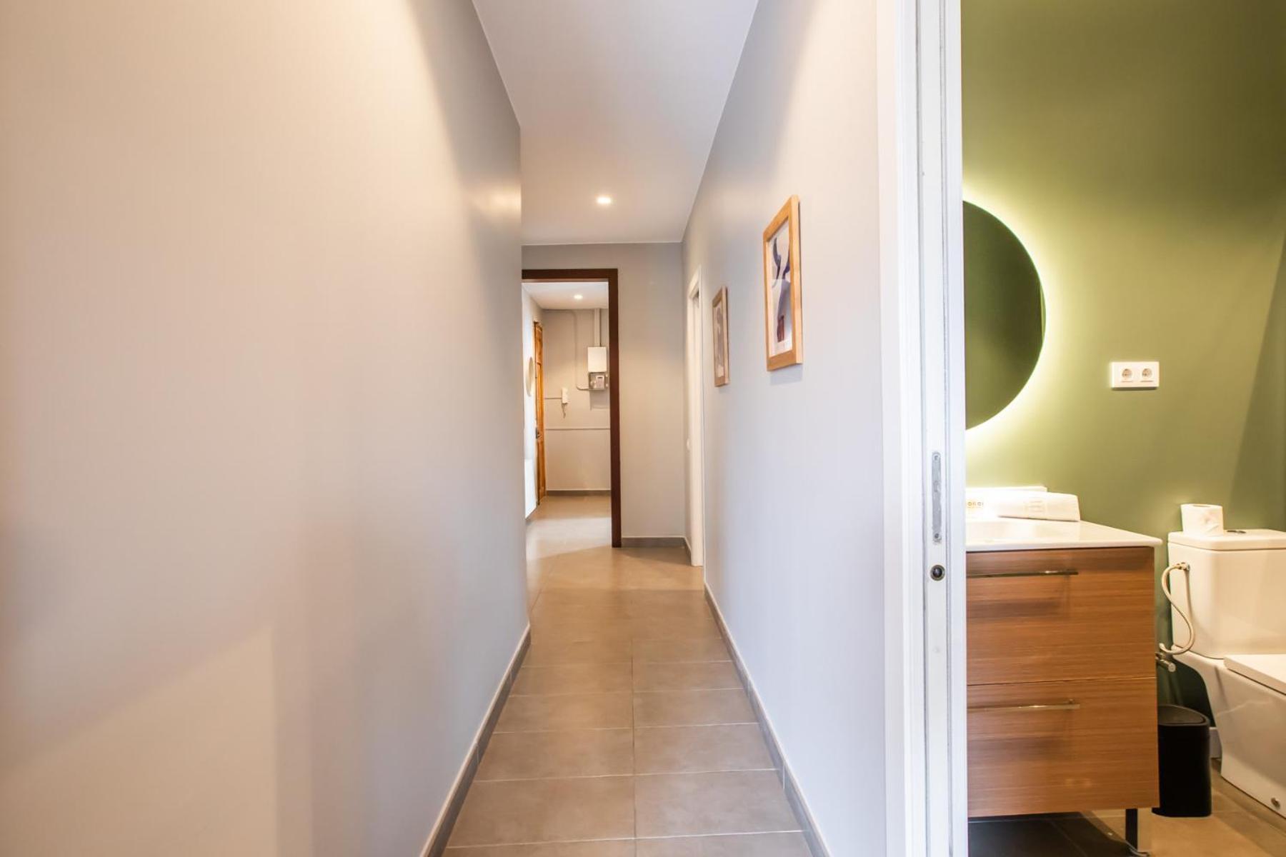 43mal1000-nice&bright 2br Flat Next To Sagrada Familia Apartamento